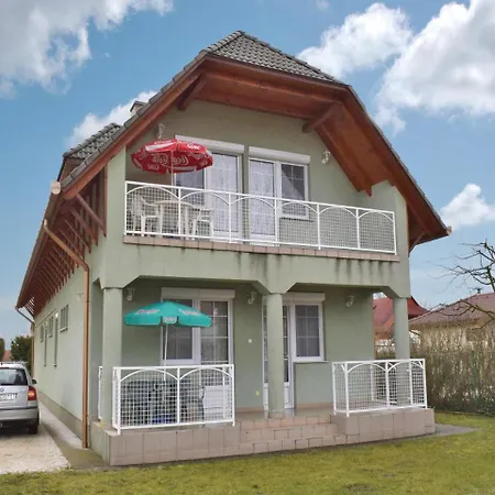 Two-bedroom In Apartmán